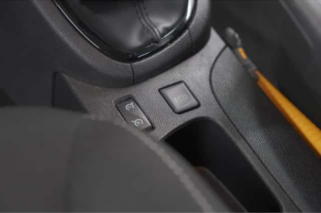 Renault Clio (2018) thumbnail 37