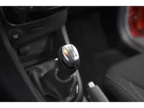 Renault Clio (2018) thumbnail 38