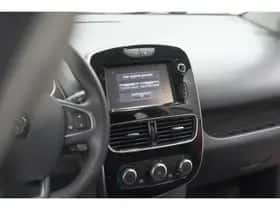 Renault Clio (2018) thumbnail 44