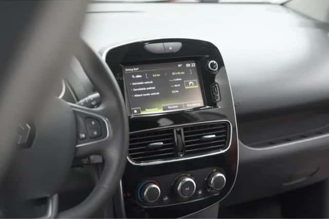 Renault Clio (2018) thumbnail 45