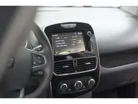 Renault Clio (2018) thumbnail 45