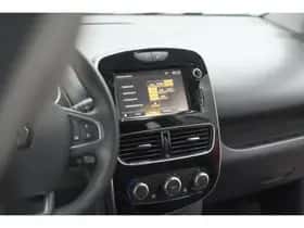 Renault Clio (2018) thumbnail 47