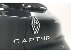 Renault Captur (2025) thumbnail 4