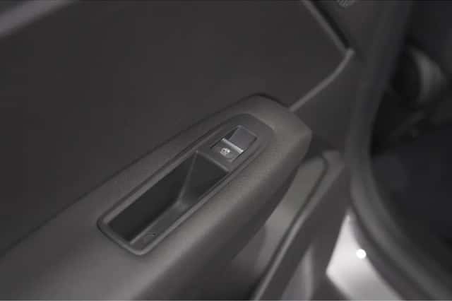 Renault Captur (2025) thumbnail 27