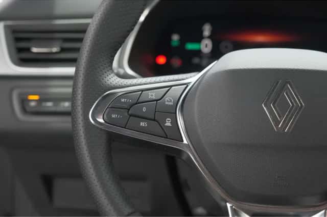 Renault Captur (2025) thumbnail 31
