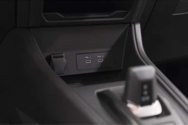 Renault Captur (2025) thumbnail 42