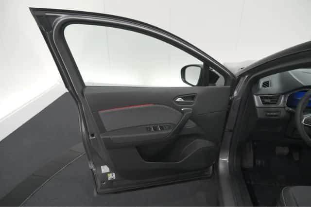 Renault Captur (2025) thumbnail 59