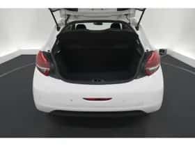 Peugeot 208 (2019) thumbnail 48