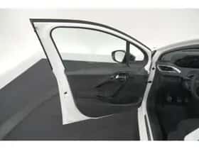 Peugeot 208 (2019) thumbnail 52