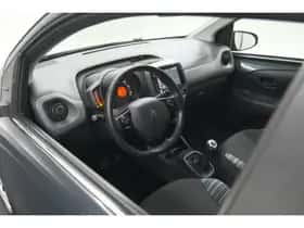 Peugeot 108 (2020) thumbnail 2