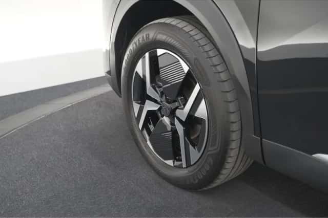 Peugeot 2008 (2024) thumbnail 18