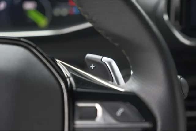 Peugeot 2008 (2024) thumbnail 33
