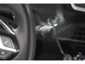 Peugeot 2008 (2024) thumbnail 35