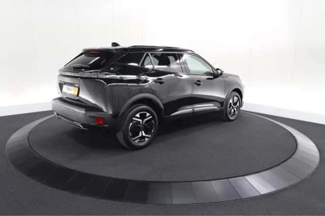 Peugeot 2008 (2024) thumbnail 5