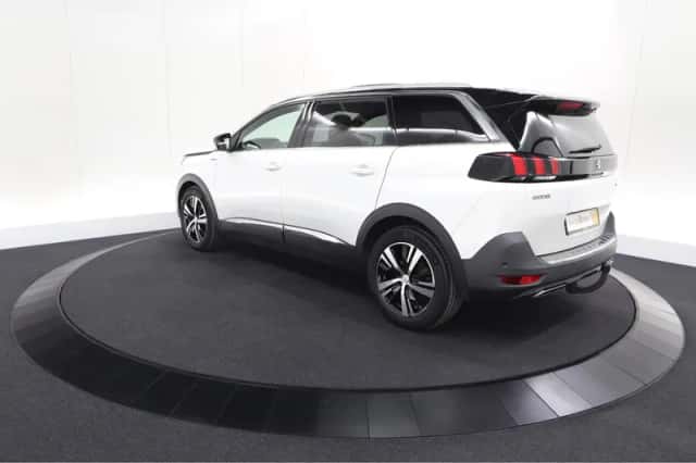 Peugeot 5008 (2020) thumbnail 12
