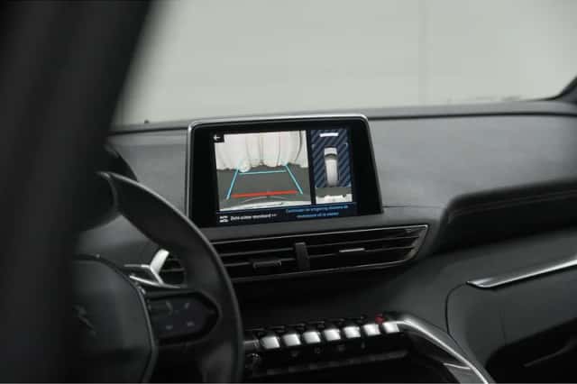 Peugeot 5008 (2020) thumbnail 16