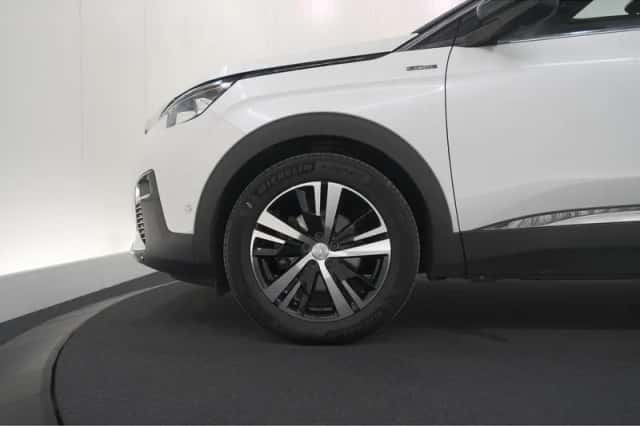 Peugeot 5008 (2020) thumbnail 19