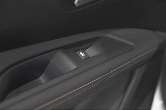 Peugeot 5008 (2020) thumbnail 28