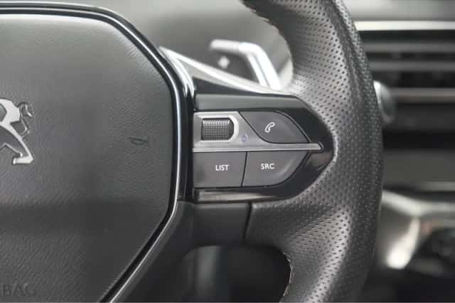 Peugeot 5008 (2020) thumbnail 33