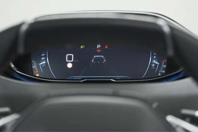 Peugeot 5008 (2020) thumbnail 39