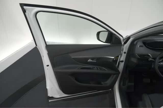 Peugeot 5008 (2020) thumbnail 67