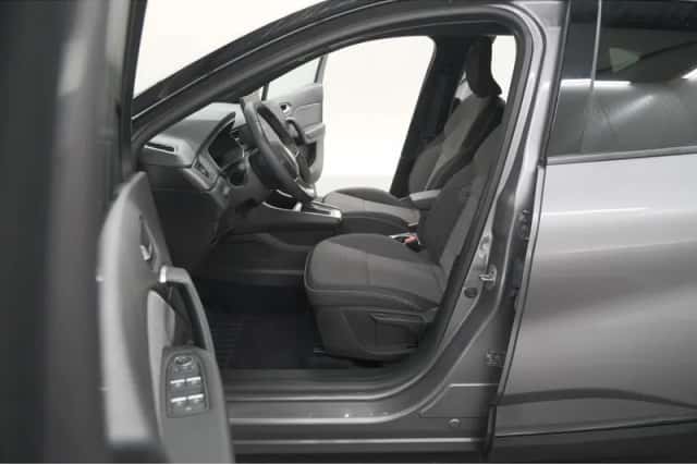 Renault Captur (2025) thumbnail 23