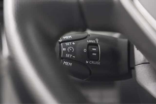 Peugeot e-2008 (2025) thumbnail 41