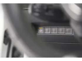 Peugeot 2008 (2022) thumbnail 36