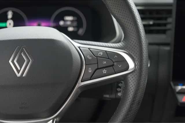 Renault Captur (2025) thumbnail 30
