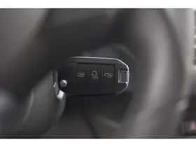 Peugeot 2008 (2018) thumbnail 15