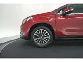 Peugeot 2008 (2018) thumbnail 17