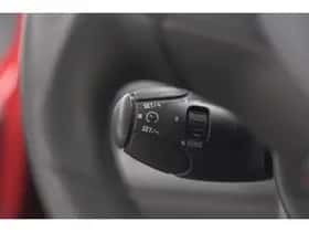 Peugeot 2008 (2018) thumbnail 31