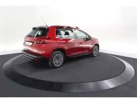Peugeot 2008 (2018) thumbnail 5