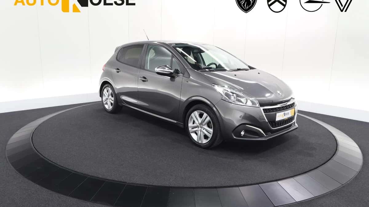 Peugeot 208 (2019) — foto 1
