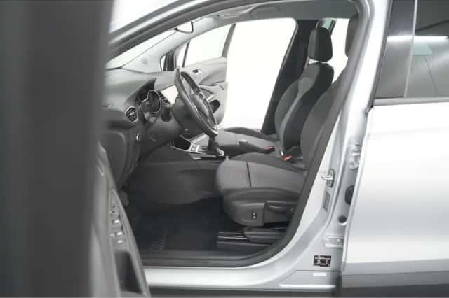 Opel Crossland (2024) thumbnail 23
