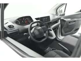 Peugeot Partner (2024) thumbnail 2