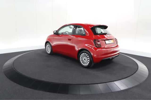 Fiat 500 (2025) thumbnail 12
