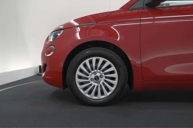 Fiat 500 (2025) thumbnail 17