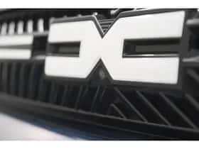 Dacia Bigster (2025) thumbnail 4