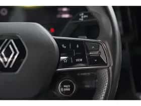 Renault Mégane E-Tech (2022) thumbnail 34