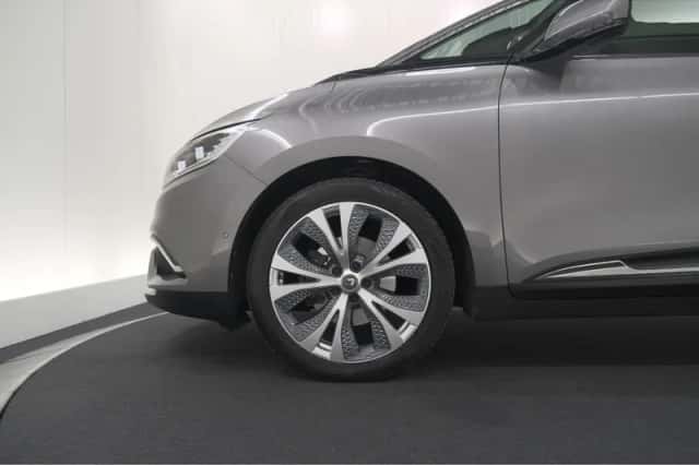 Renault Scénic (2019) thumbnail 18
