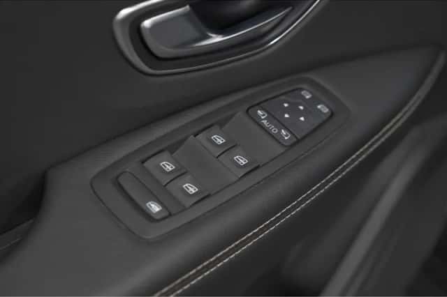 Renault Scénic (2019) thumbnail 25