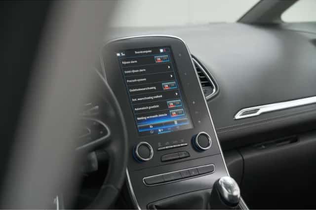Renault Scénic (2019) thumbnail 55