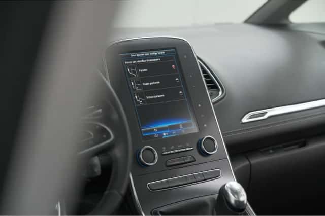 Renault Scénic (2019) thumbnail 58