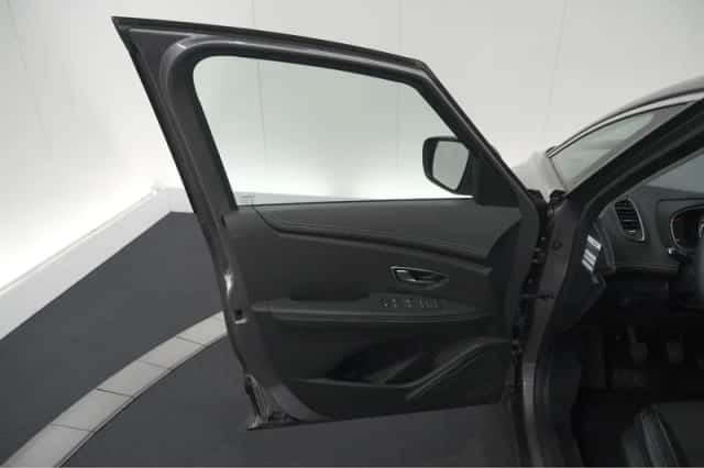 Renault Scénic (2019) thumbnail 68