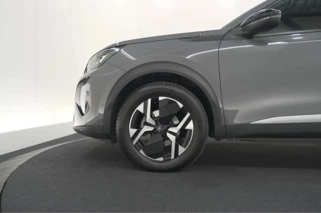 Peugeot 2008 (2025) thumbnail 18