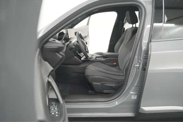 Peugeot 2008 (2025) thumbnail 25