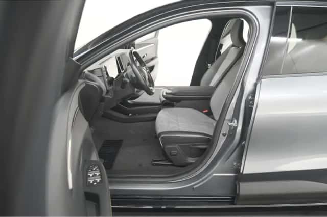 Renault Mégane E-Tech (2023) thumbnail 24