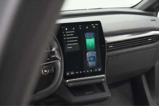 Renault Mégane E-Tech (2023) thumbnail 48
