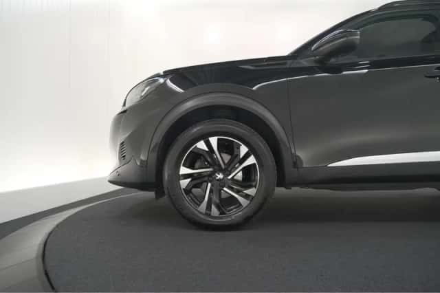 Peugeot 2008 (2020) thumbnail 17